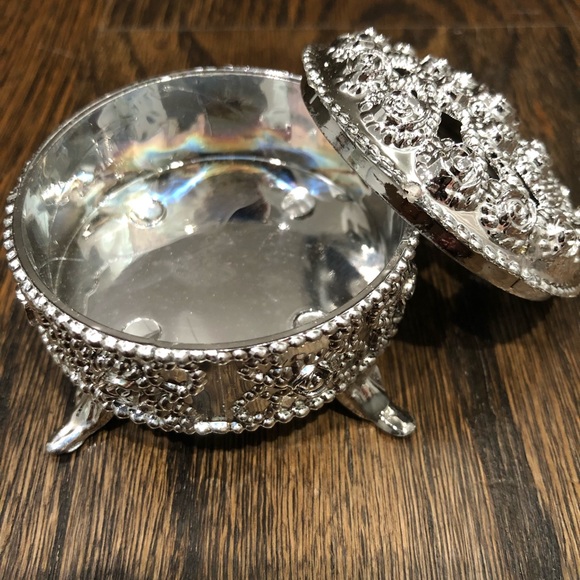 Other - 18 pcs silver small favor box set